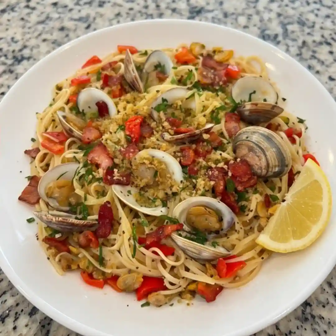 lemon_garlic_clam_pasta_smoked_turkey
